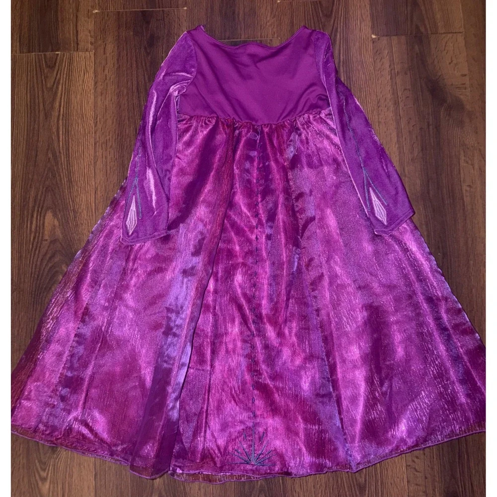 Disney Frozen 2 Elsa Queen Dress Girls 5/6 Purple Excellent Costume Halloween